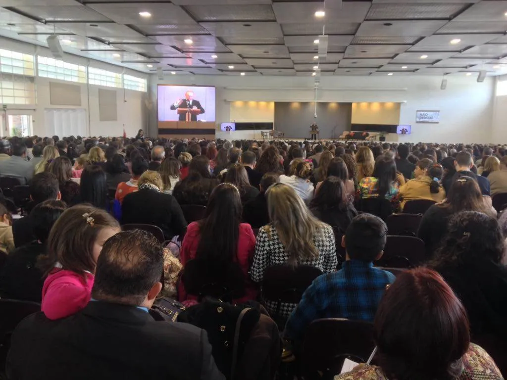 Testemunhas de Jeová realizam congressos em cidades do Paraná; religião foi banida da Rússia