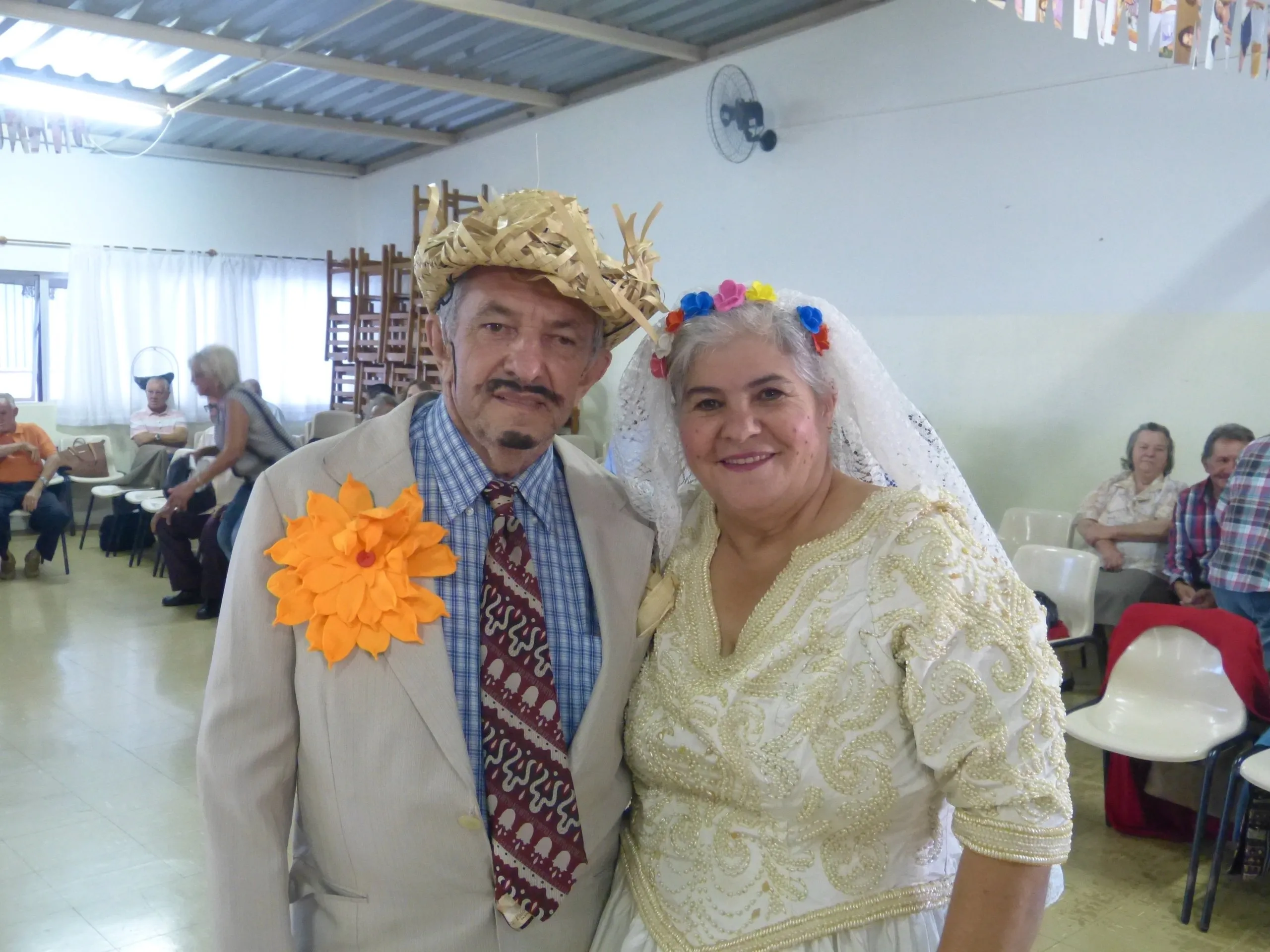 Arapongas organiza festa junina para os idosos
