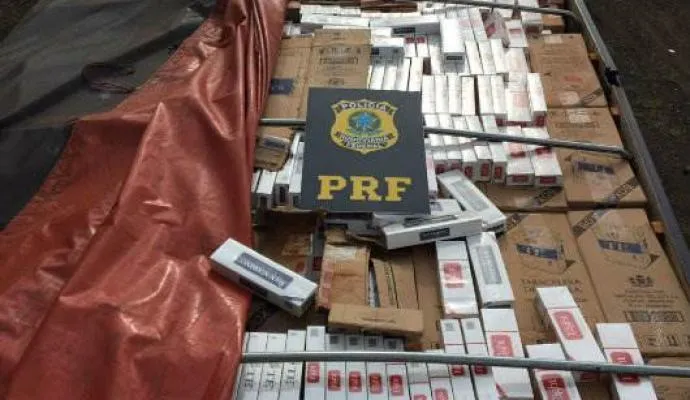 PRF apreende em Apucarana carga contrabandeada de cigarros  avaliada em R$ 2 milhões