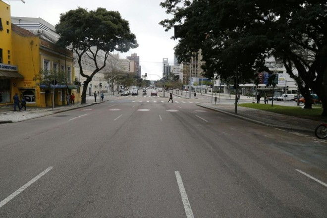 Decreto estabelece normas para reduzir circulação em Curitiba