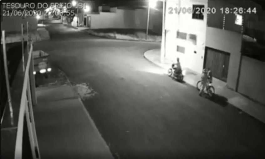 Homem tem bicicleta roubada em Arapongas; assista