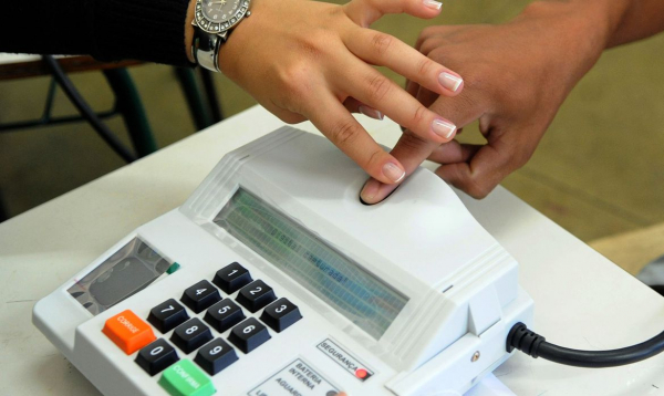 TSE excluirá identificação biométrica no dia da votação