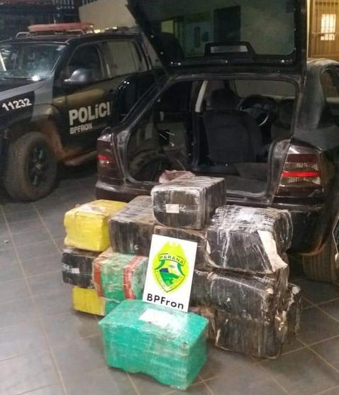 Polícia apreende carro com quase 300 kg de maconha