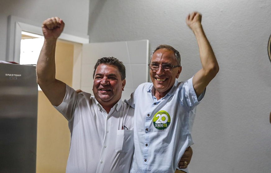 Extratos das urnas apontam Sergio Onofre reeleito; equipe comemora