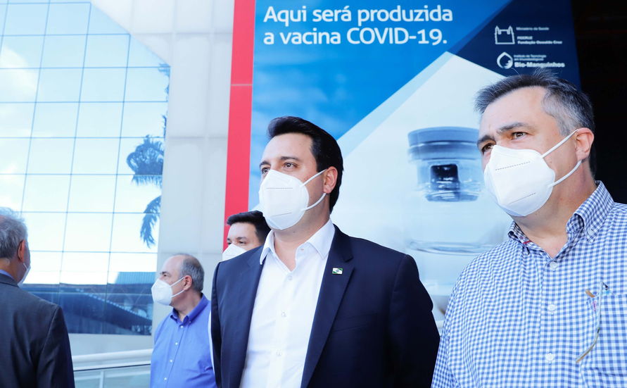 Governador Carlos Massa Ratinho Junior visitou a Fiocruz acompanhado pelo secretário Beto Preto