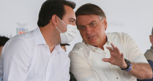 Ratinho Jr diz que pediu a Bolsonaro que ouça região Oeste sobre novo pedágio