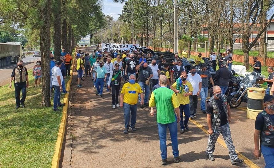 Motociclistas realizam protesto contra o STF em Apucarana; veja