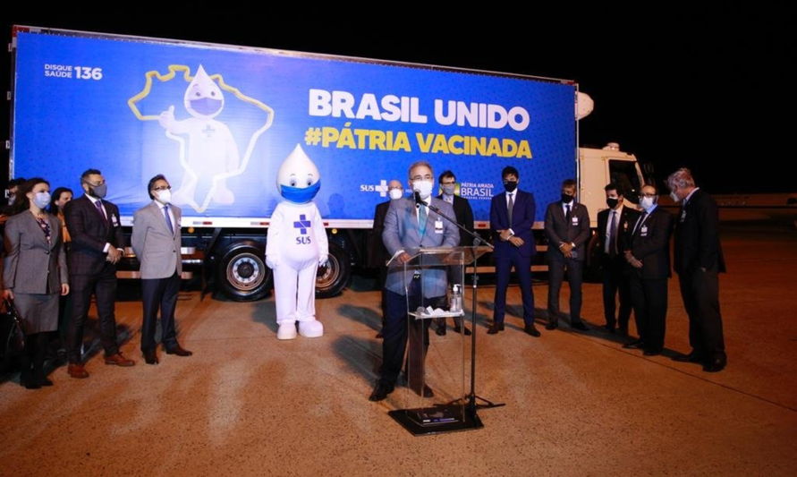 Vacina chegou no aeroporto internacional de Viracopos, em Campinas (SP)