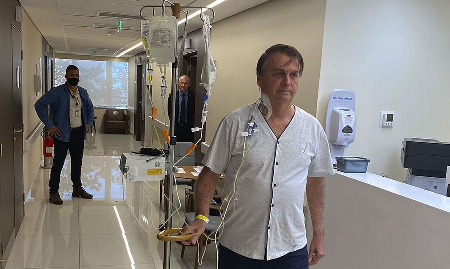 Jair Bolsonaro recebe alta médica na manhã deste domingo