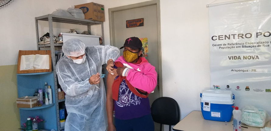 Arapongas vacina contra covid moradores em situação de rua