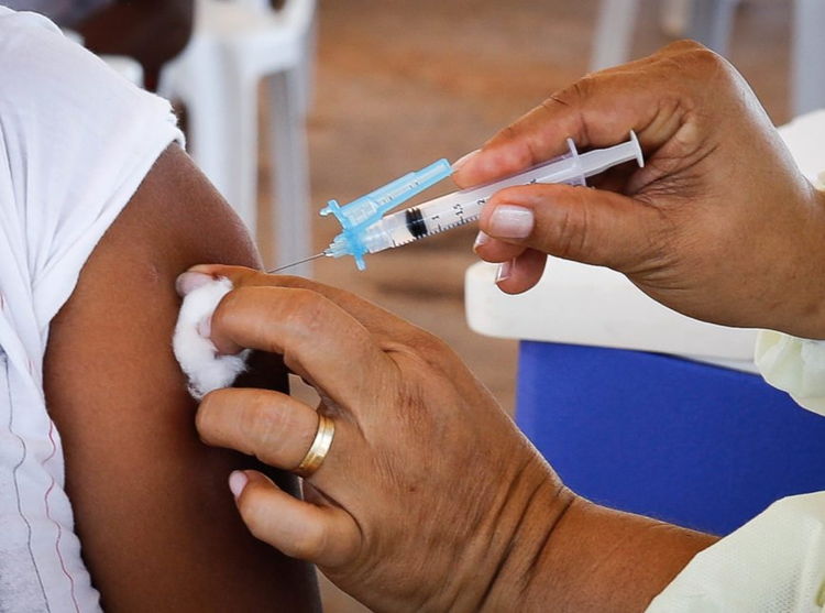 Covid: veja quem pode ser vacinado em Arapongas