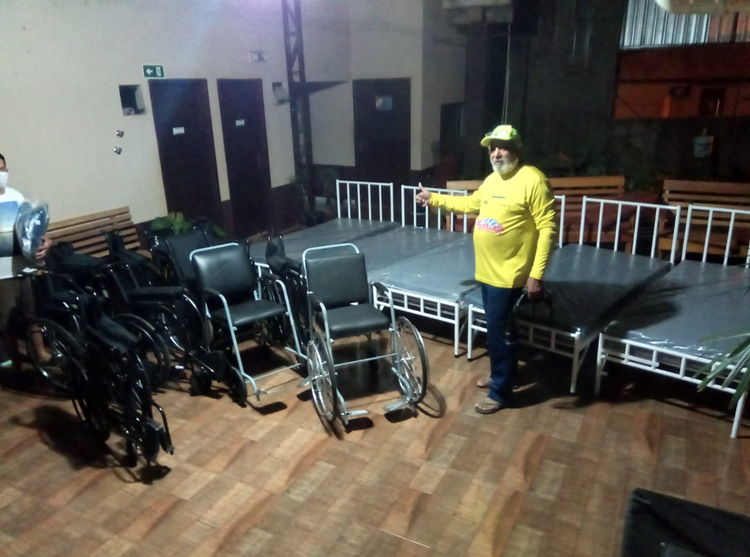 Missão: apucaranense empresta cadeiras de rodas há 25 anos