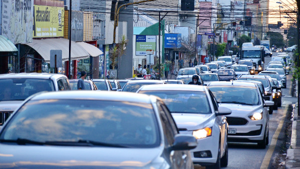 Emplacamento de veículos novos cresce 3,8% na região