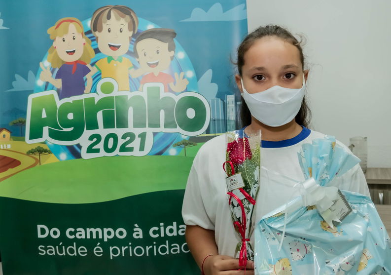 Agrinho premia aluna da rede municipal de Apucarana