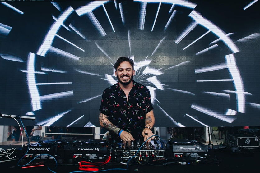 DJ Rodrigo Mantega já dividiu o palco com estrelas; entenda