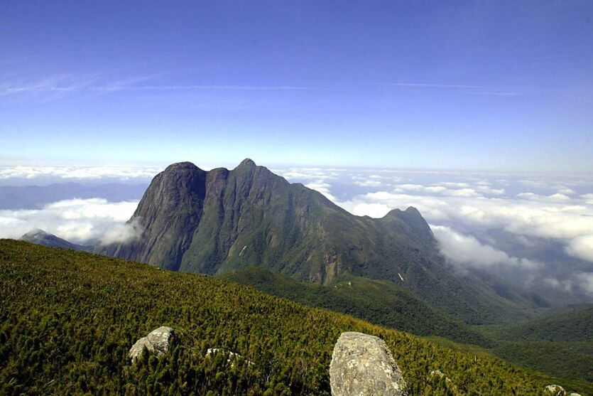 Vista panorâmica do Pico Paraná, um dos pontos cadastrados do Paraná