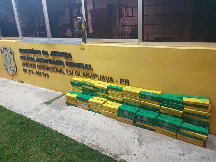 A maior parte da droga foi apreendida no sábado (30), nas cidades de Guaíra e Guarapuava