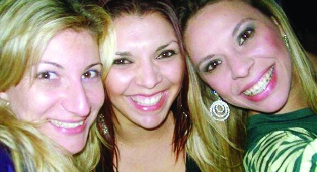 Polyana, Fernanda e Paula, flagradas em festa de confraternização