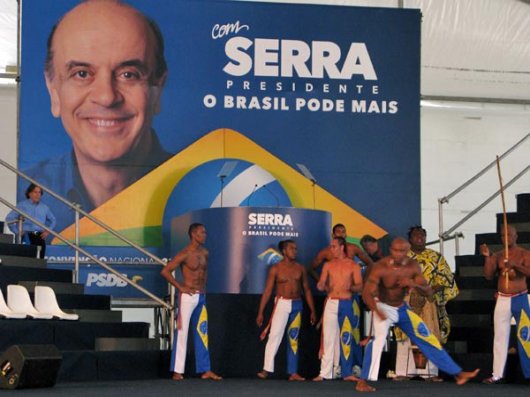 Serra oficializou a candidatura em Salvador