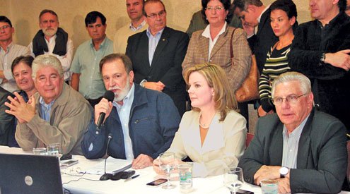 Rocha Loures, Requião, Osmar Dias e Gleisi Hoffmann são os nomes da chapa majoritária da aliança