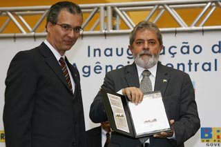 Custódio e presidente Lula em 2008 durante evento