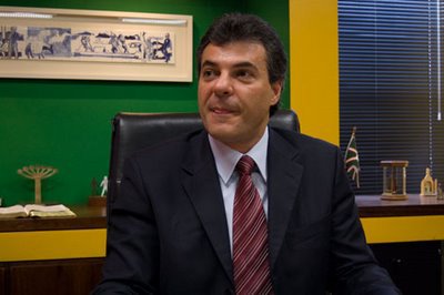O governador eleito, Beto Richa (PSDB), nomeou mais sete integrantes de sua equipe de governo
