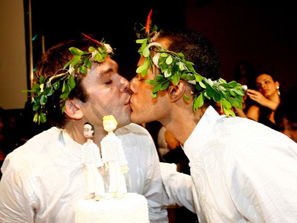 TJ-PR autoriza casamentos homoafetivos