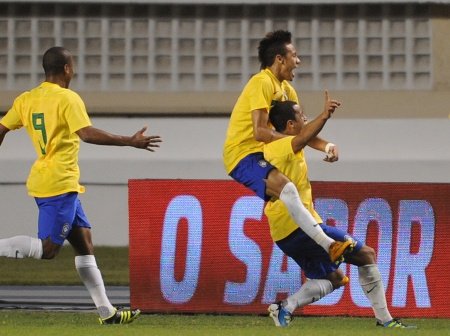 Brasil vence Costa Rica com gol de Neymar