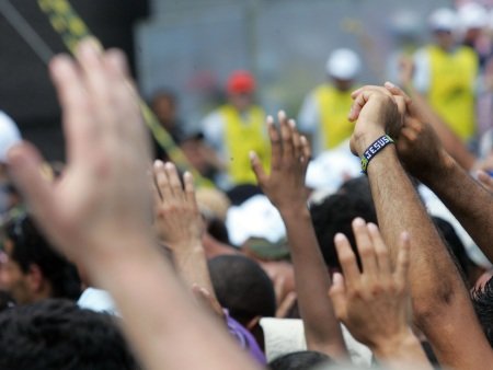 Levantamento aponta que os evangélicos já totalizam 22,2% da população brasileira