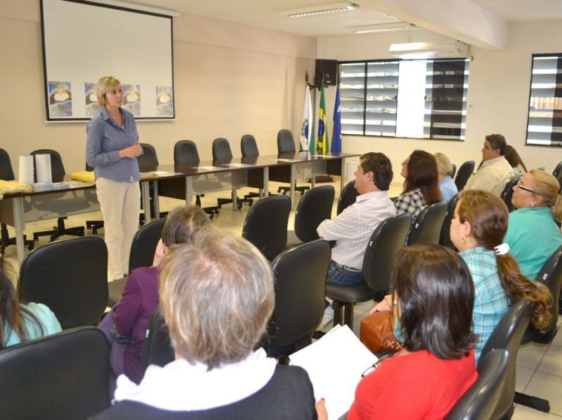 O Auditório do Centro Administrativo da prefeitura de Arapongas foi palco recentemente do lançamento da Campanha do Agasalho 2012