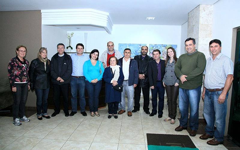 Prefeito Beto Preto recepciona participantes do 10º Congresso Internacional de Turismo Religioso
