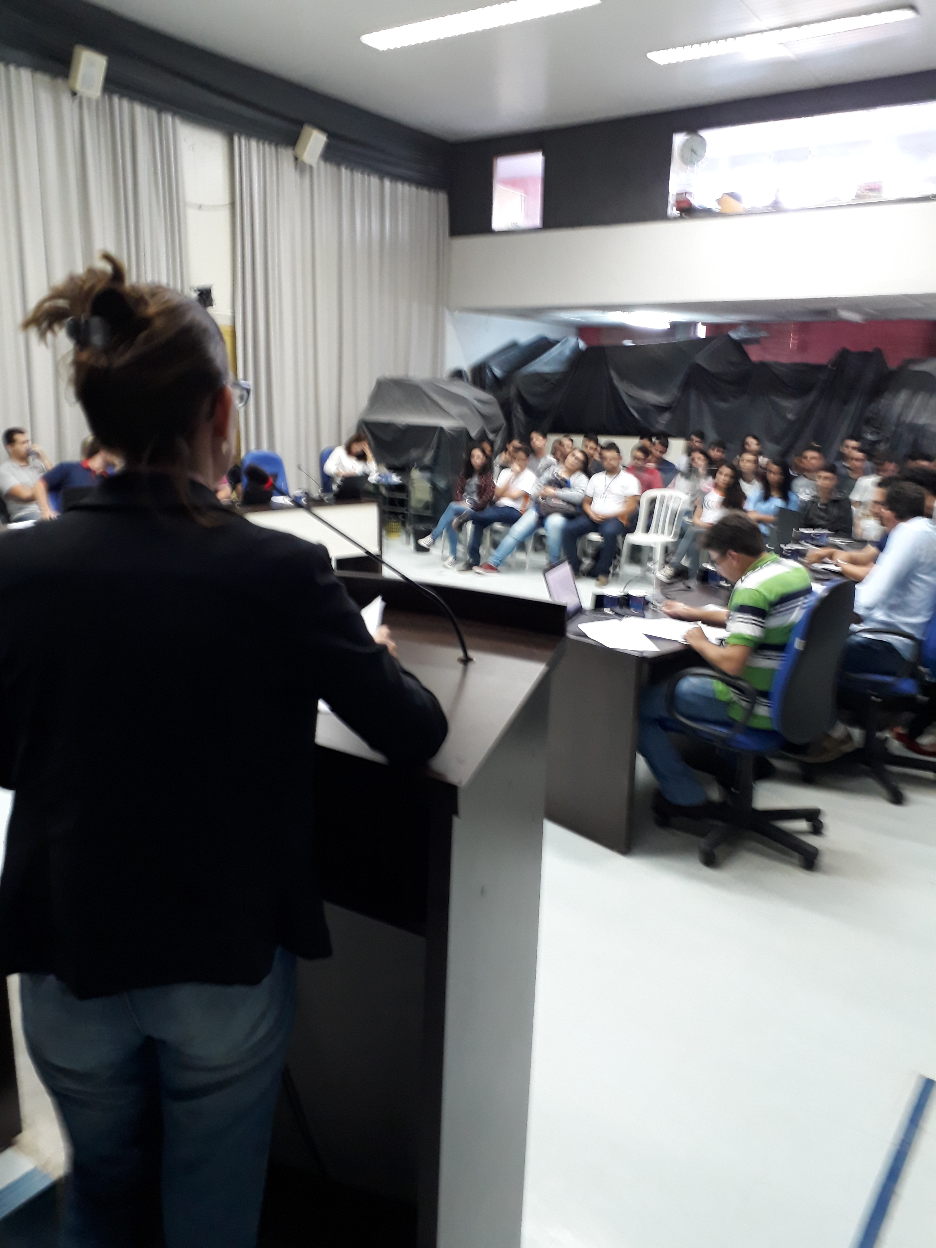 Câmara de Apucarana aprova criação do Parlamento Jovem