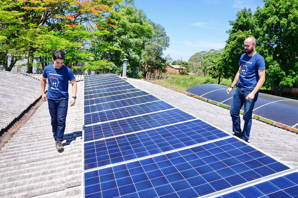Instalação de sistemas de energia solar cresce 133% na região
