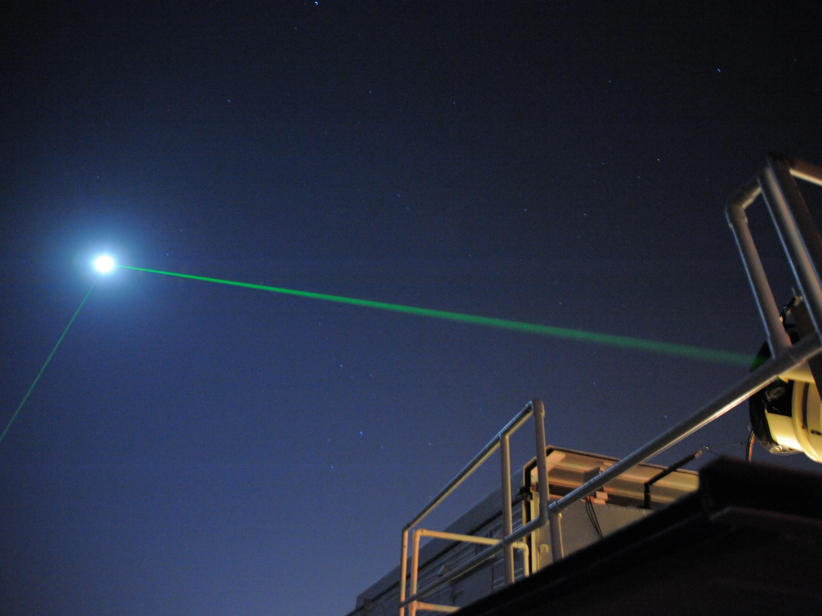Foto: Laser Ranging Facility no Observatório Geofísico e Astronômico no Goddard Space Flight Center da NASA - Foto: NASA/Reprodução