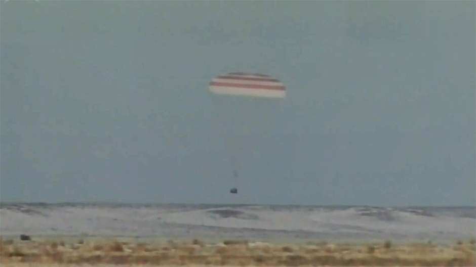 Capsula Soyuz pousa no Cazaquistão Foto: Nasa TV