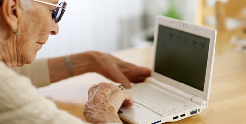Pesquisa aponta que tecnologia ajuda idosos a preservar e ampliar as funções cognitivas