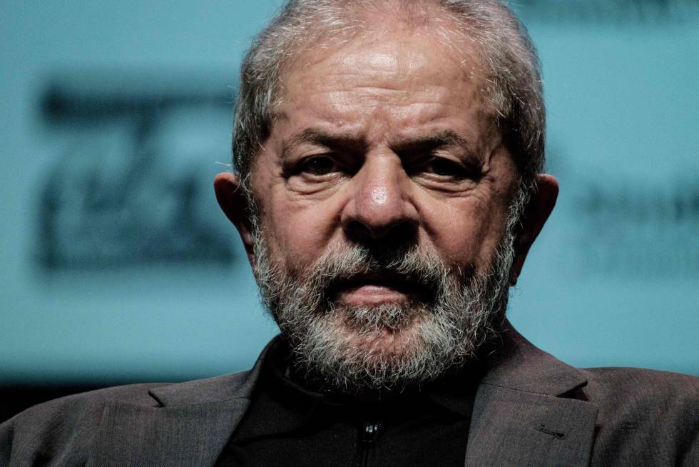 STF suspende transferência de Lula para São Paulo