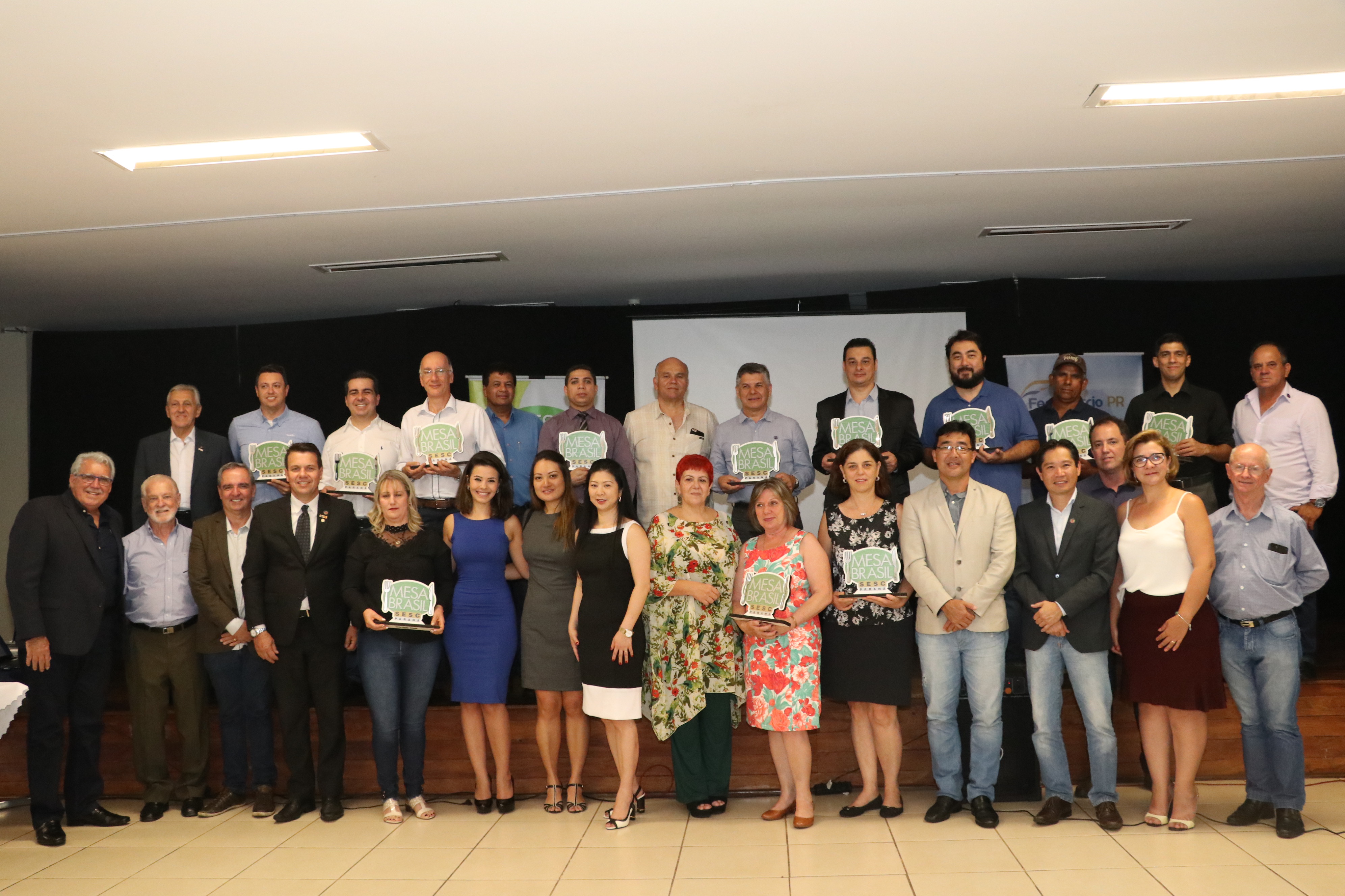 O Programa Mesa Brasil Sesc, unidade Londrina, realizou o evento de homenagem aos doadores do programa - foto - Divulgação