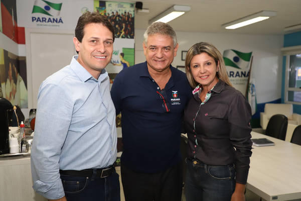 Junior da Femac, Hélio Virbiski e Jossuela Pinheiro, durante encontro ontem na capital do estado |  Foto: Divulgação