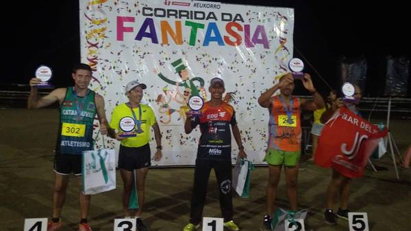 Luiz Henrique Pereira, de Apucarana, foi o vencedor na Corrida da Fantasia - Foto: Divulgação