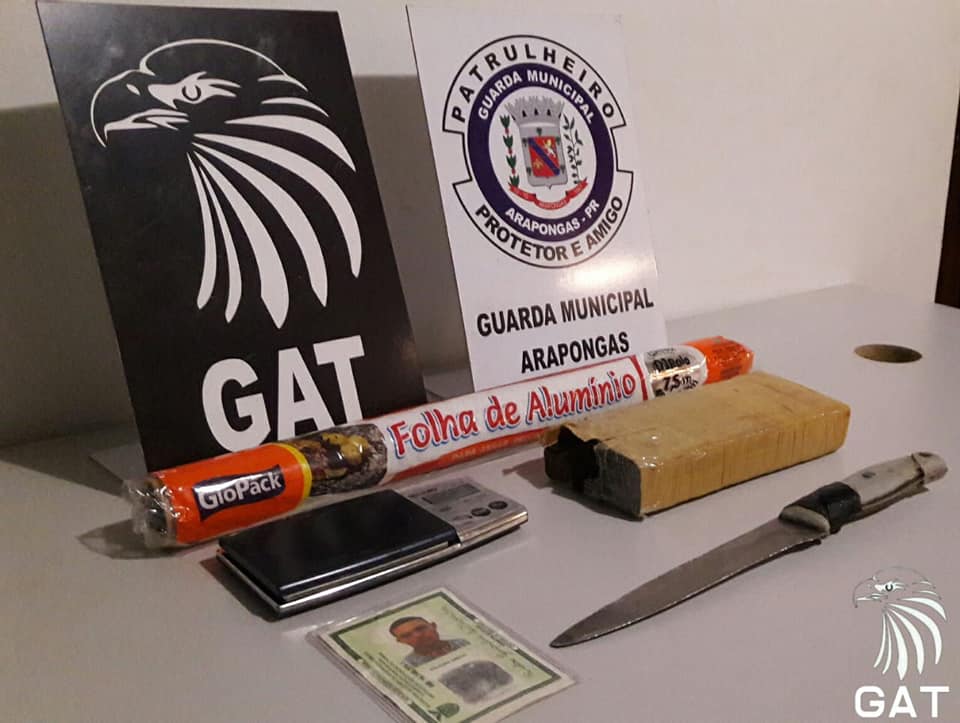 GM apreendeu tablete de 500 gramas de maconha na quarta-feira. Foto: Divulgação/GM