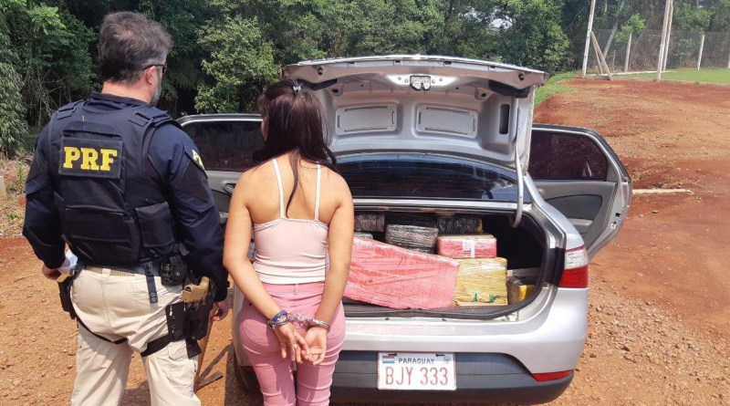 O crime de tráfico de drogas tem pena prevista de cinco a 15 anos de prisão. (Foto: PRF)