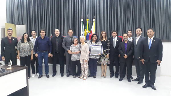 RCC de Apucarana recebe diploma de méritos comunitários na Câmara