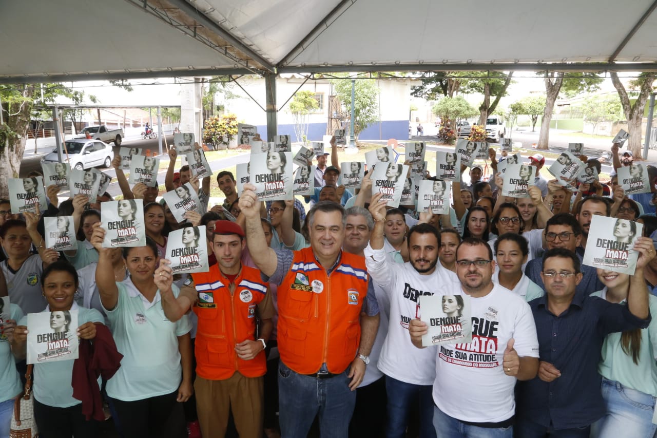 Beto Preto participa de mobilização de combate à dengue em Quinta do Sol
