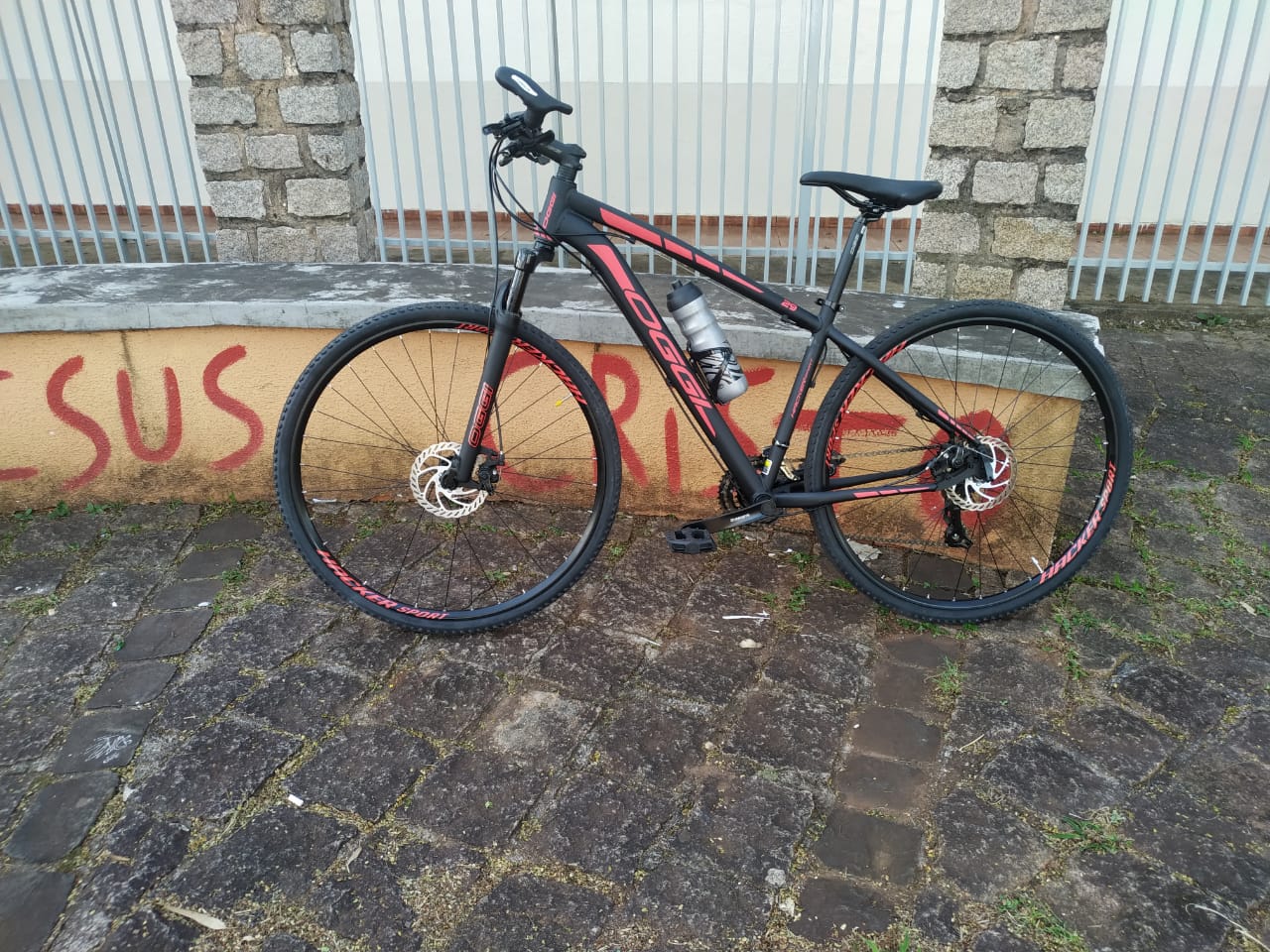 Bicicleta é furtada em Apucarana; ciclista planejava viagem com a bike