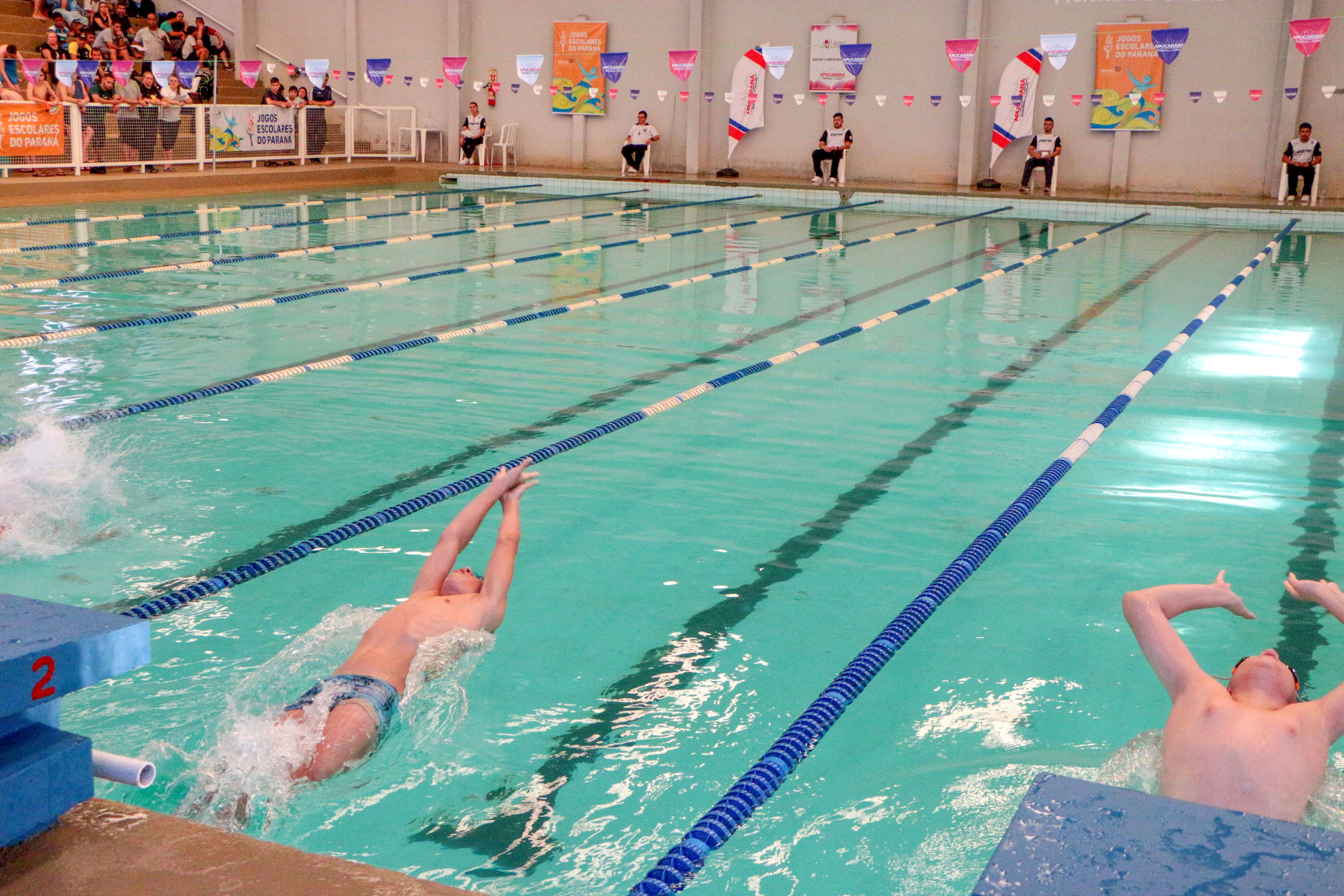 Aulas de natação reiniciam no Complexo Esportivo Lagoão