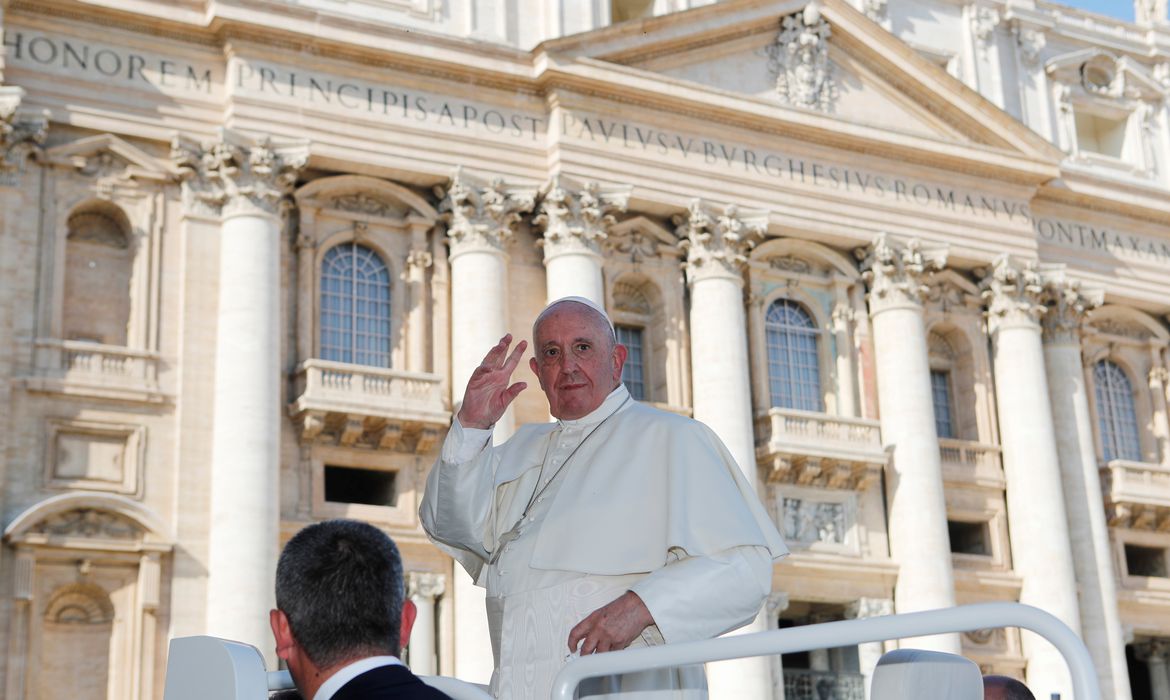 Papa Francisco pediu também o fim das guerras (Remo Casilli/Reuters/Agência Brasil)