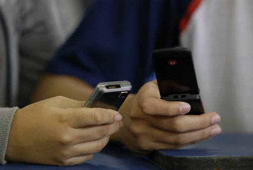 Brasil tem 1,3 aparelho celular ativo para cada habitante