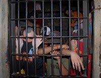 Número de presos no Brasil chega a quase meio milhão
