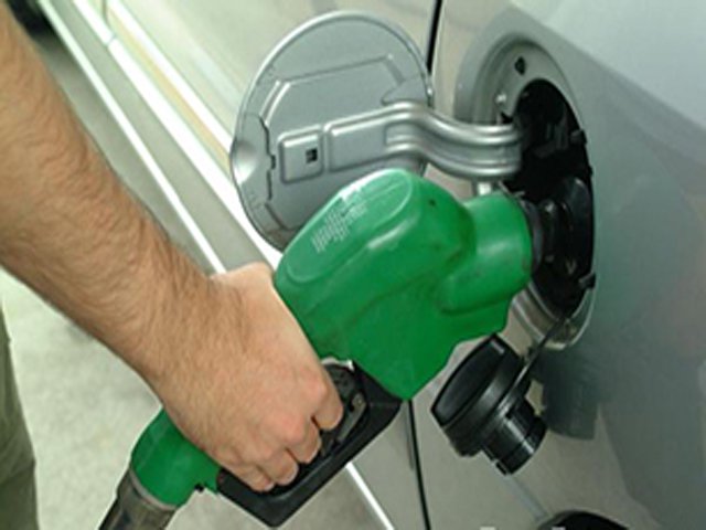 Gasolina pode subir, diz presidente da Petrobras